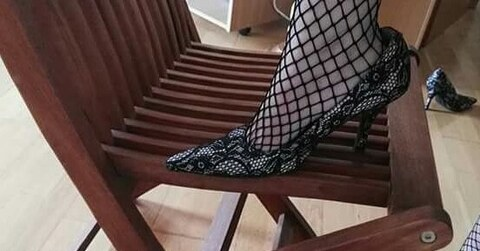 pimpinelladark photo 1